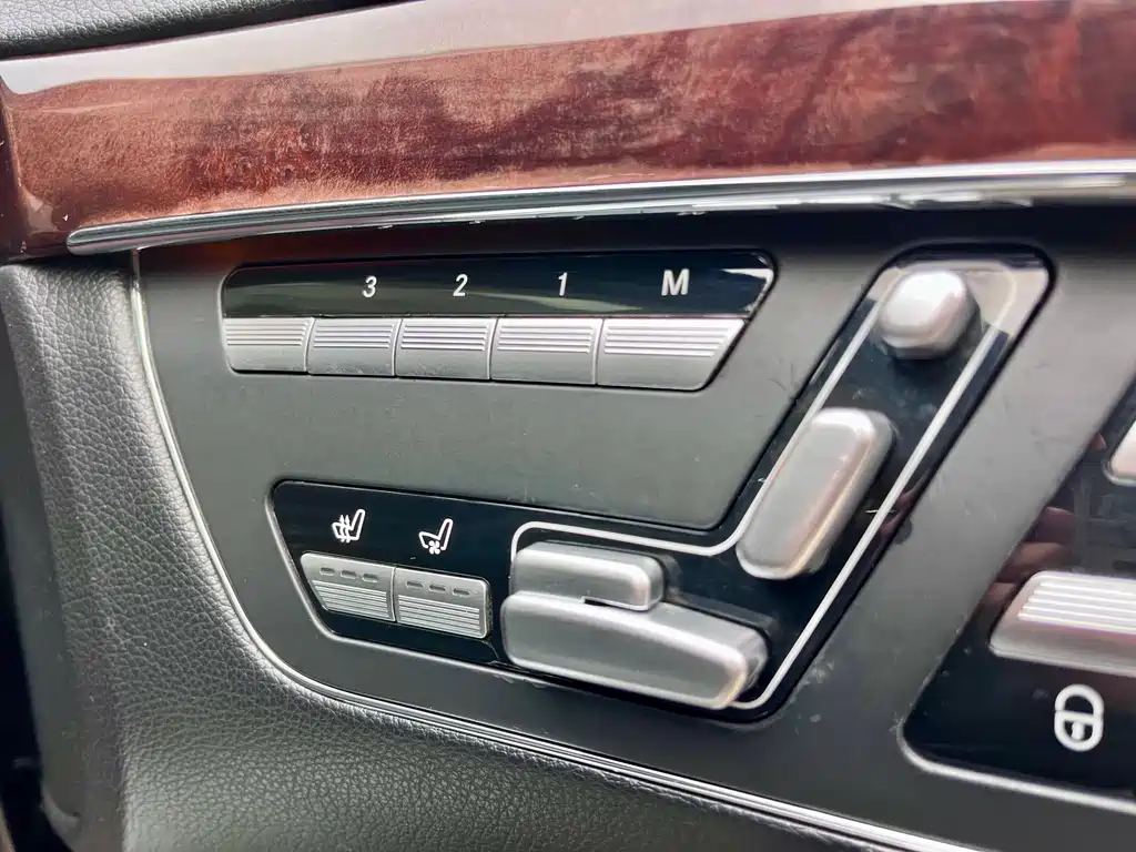 Mercedes-Benz S-Class — миниатюра 14