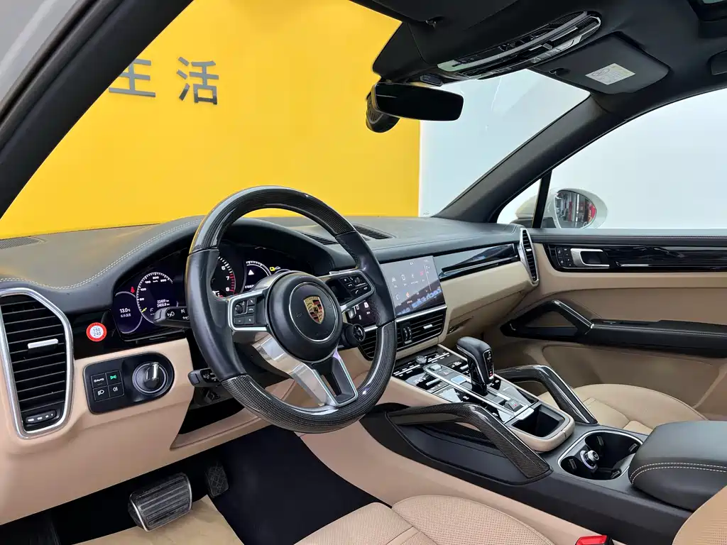 PORSCHE CAYENNE NEW ENERGY