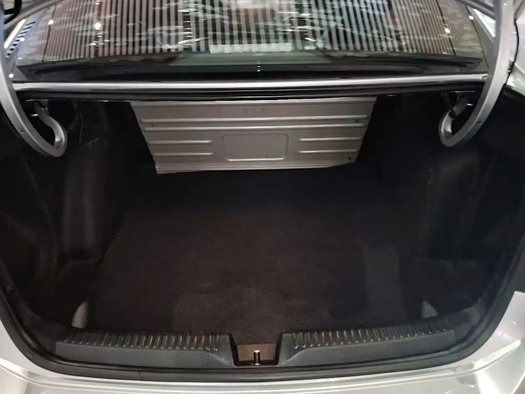 Volkswagen Jetta — миниатюра 19