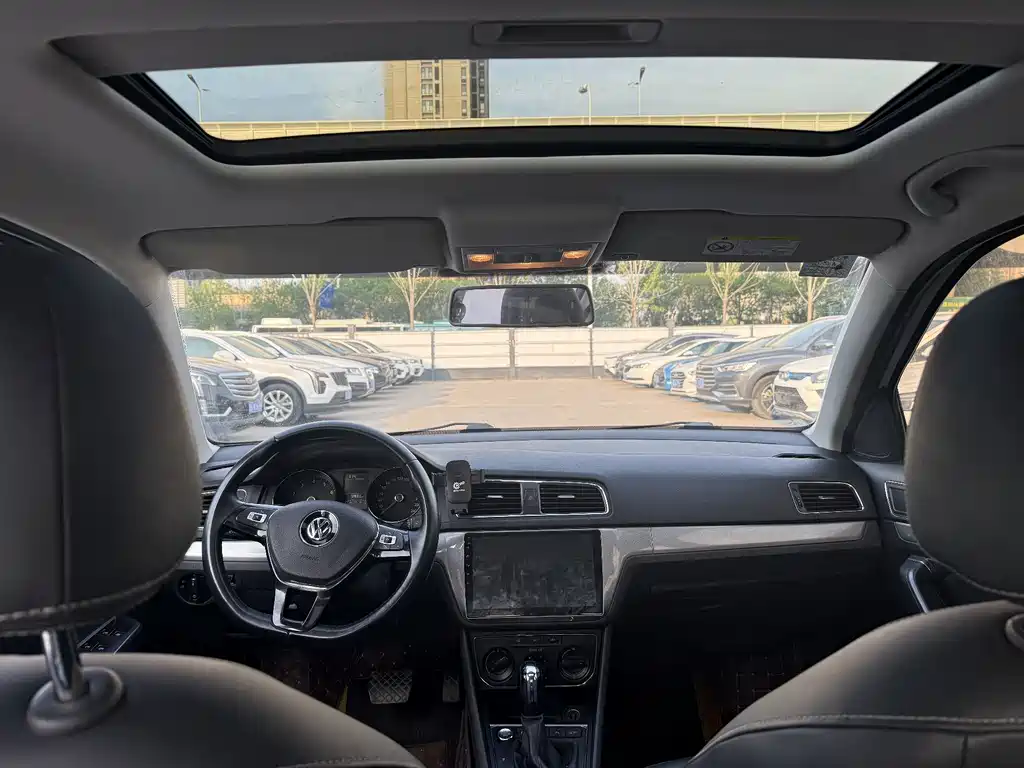 Volkswagen Lavida 2019 1.5L AT VI