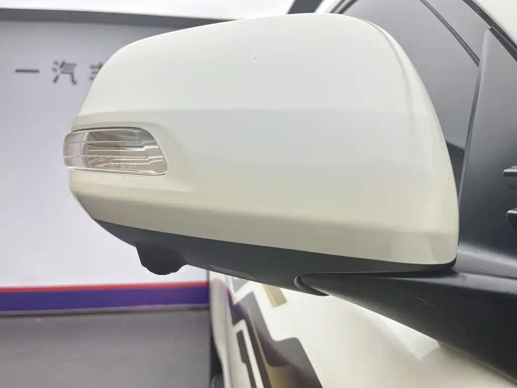 Toyota Prado — миниатюра 20