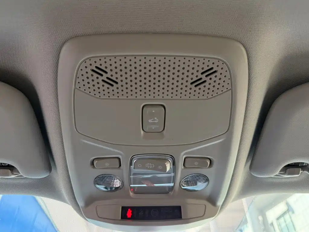 Peugeot 2008 — миниатюра 18
