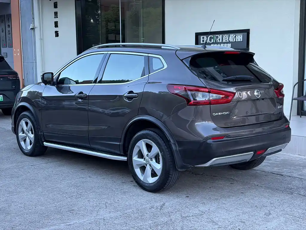 Nissan Qashqai — миниатюра 4