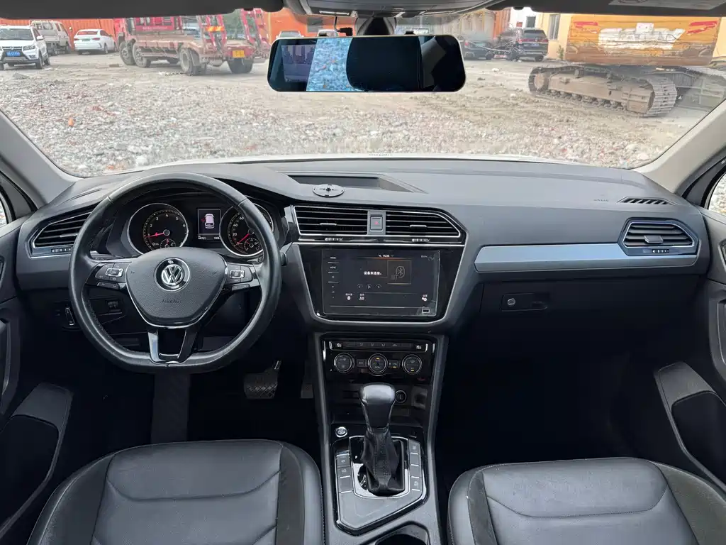 Volkswagen Tiguan L — миниатюра 6