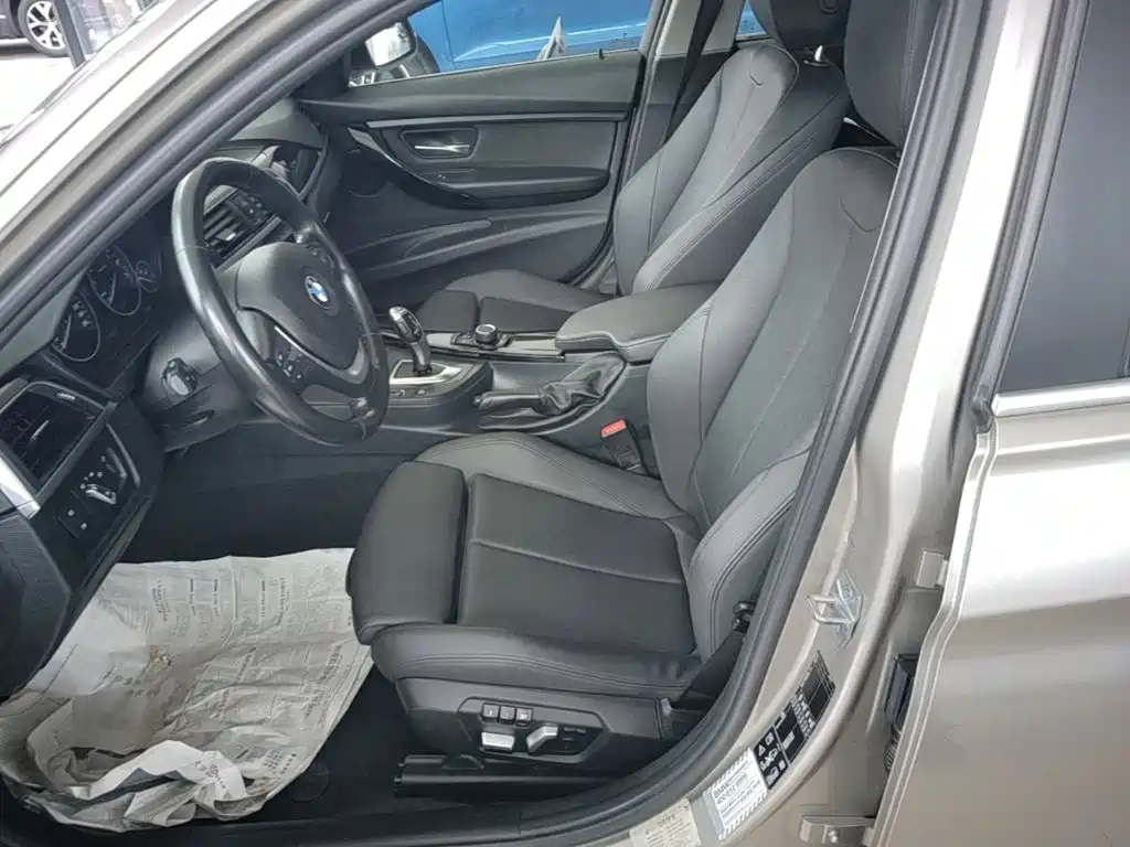 BMW 3 Series — миниатюра 15