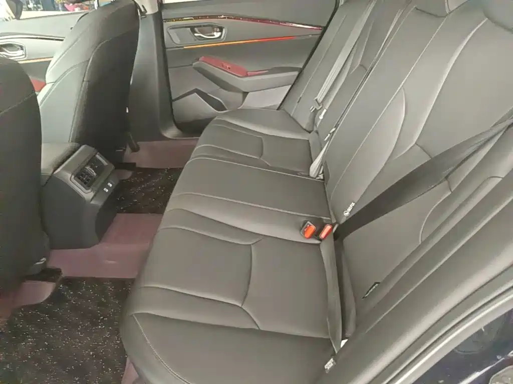 Honda Accord — миниатюра 17