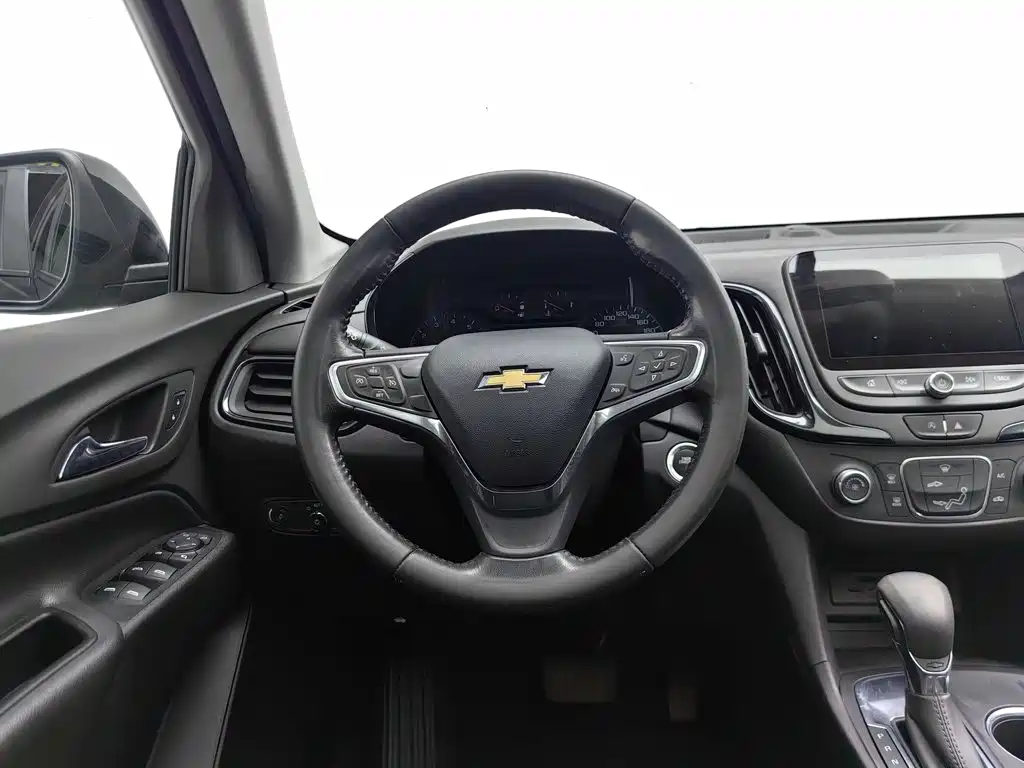 Chevrolet Equinox — миниатюра 11