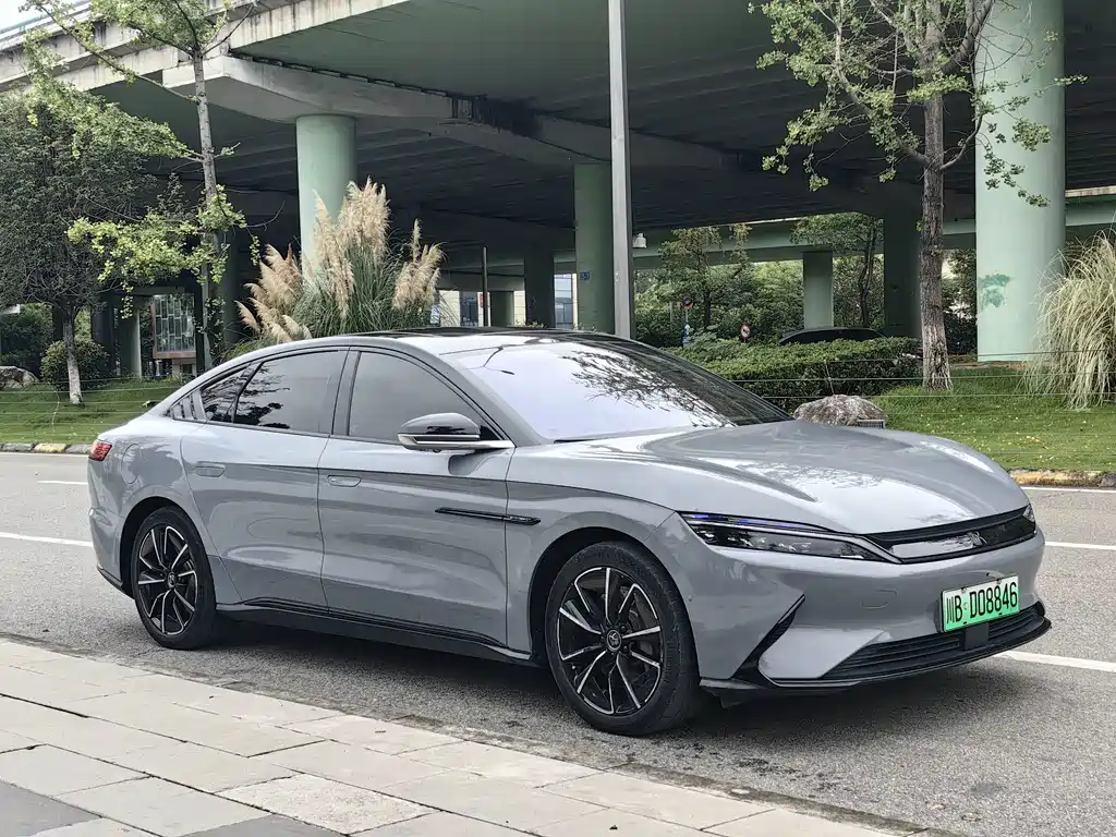 BYD Han — миниатюра 2