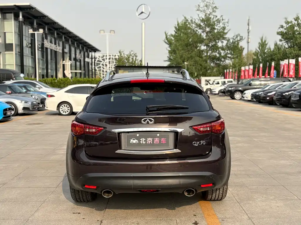 Infiniti QX70 3.7L Standard Edition, фото 5