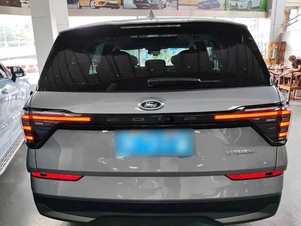Ford Edge — миниатюра 6