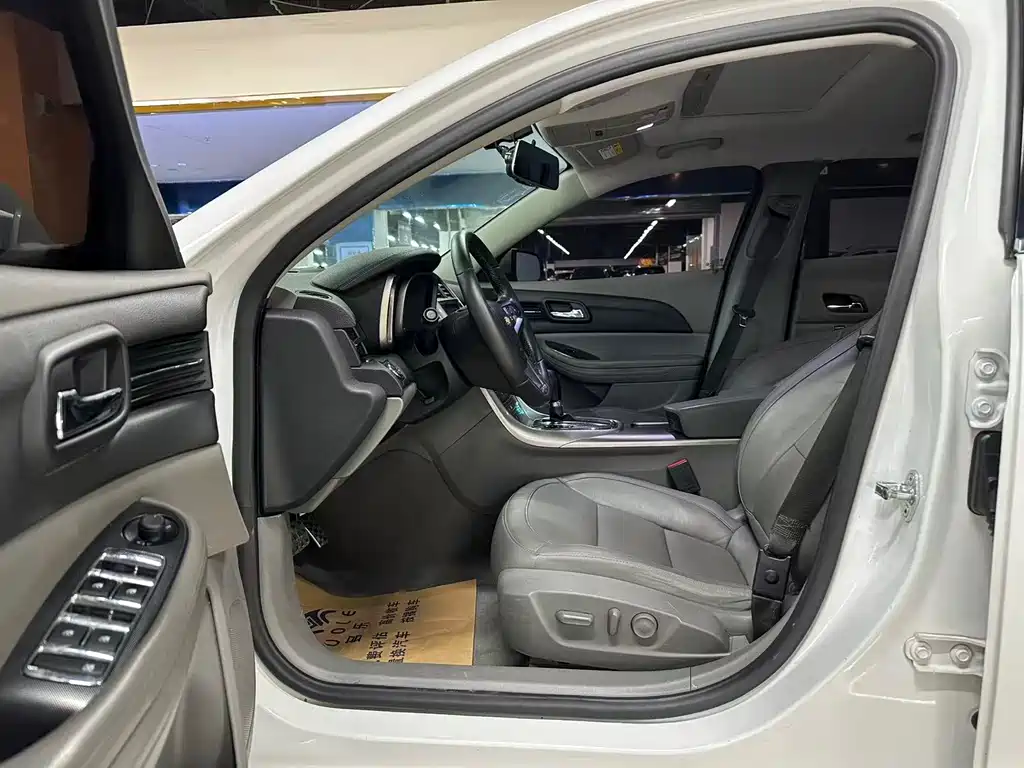 Chevrolet Malibu 2014 2.0L AT Luxury