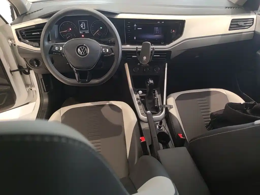 Volkswagen Polo — миниатюра 14