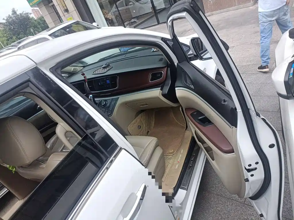 Buick GL8 — миниатюра 18