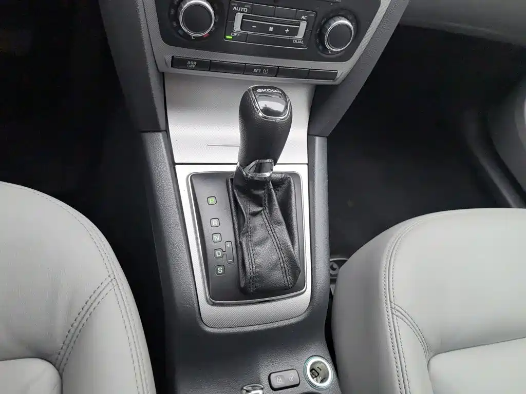 Skoda Octavia — миниатюра 13