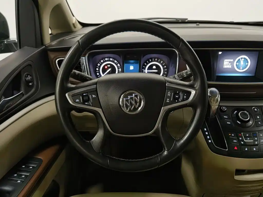 Buick GL8 — миниатюра 11