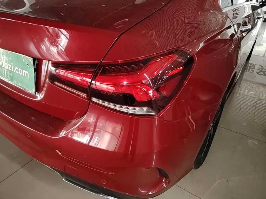 Mercedes-Benz A-Class — миниатюра 8