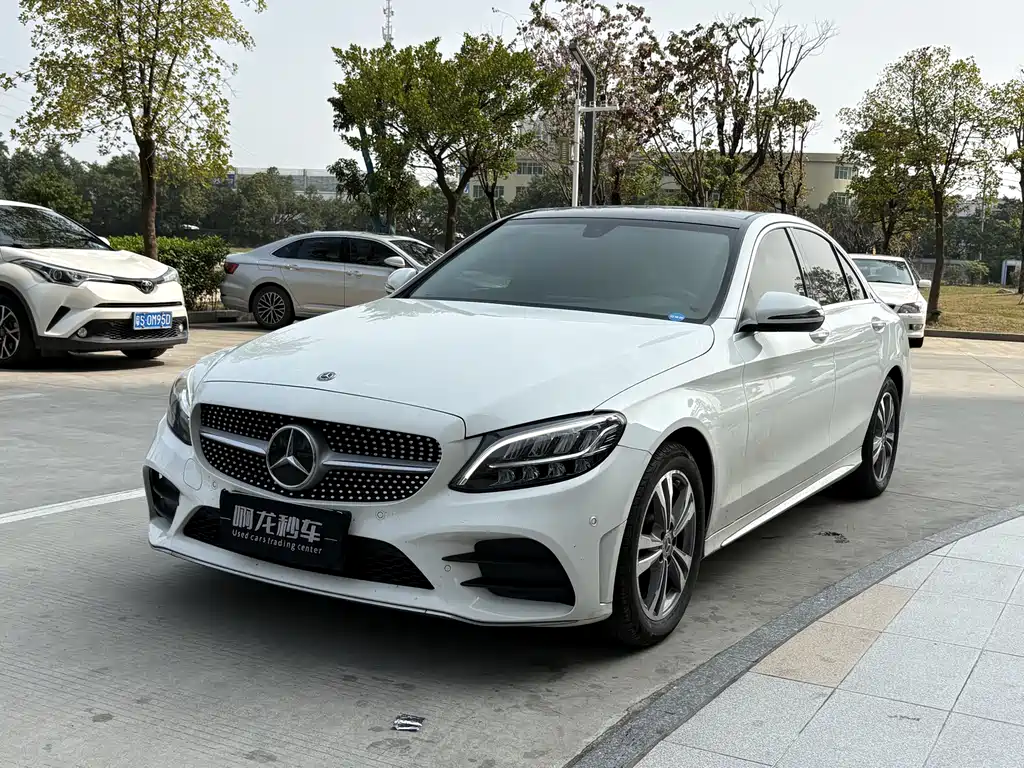 Mercedes-Benz C-Class 2021