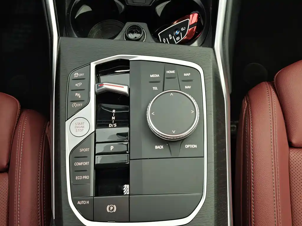 BMW 3 Series — миниатюра 11