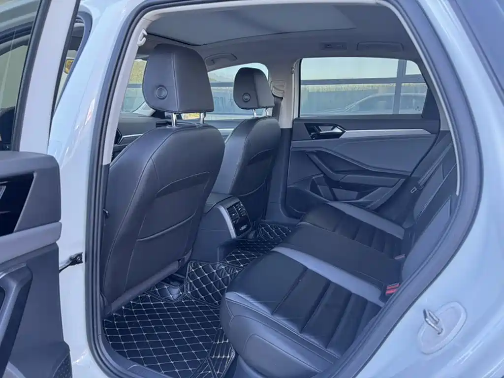 Volkswagen Sagitar — миниатюра 10