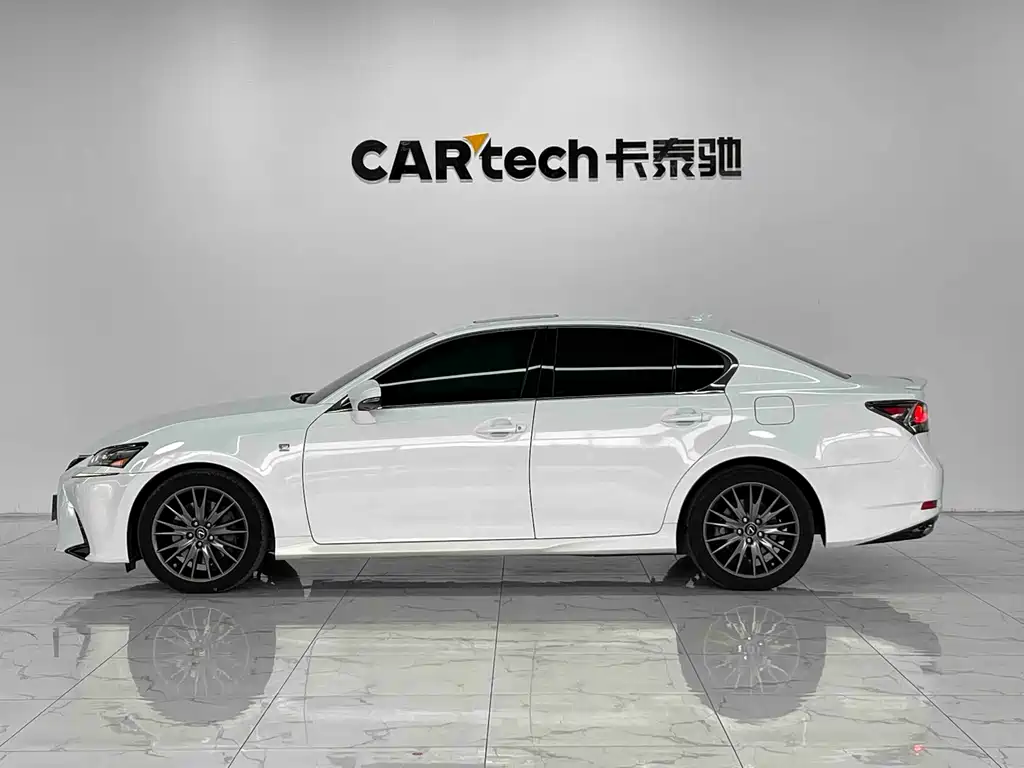 Lexus GS — миниатюра 8