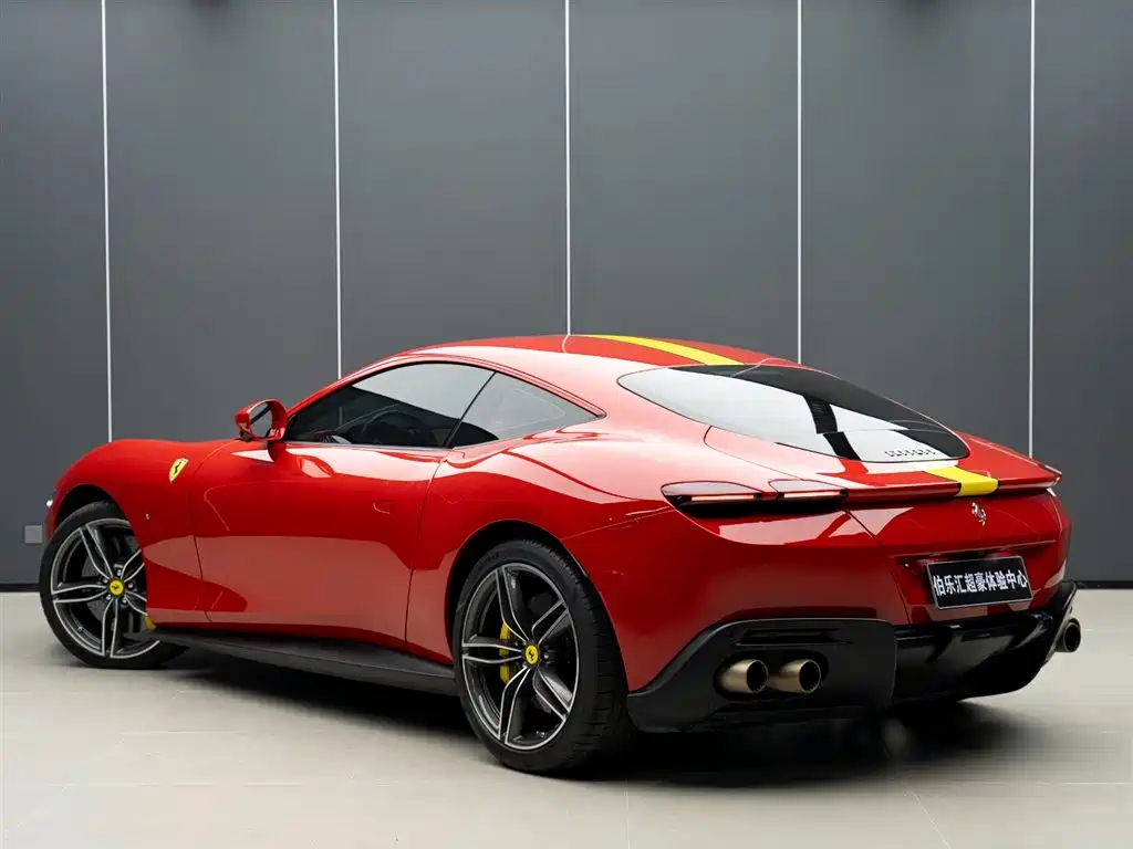 FERRARI ROMA