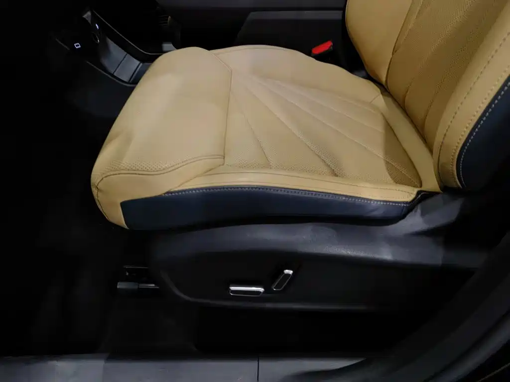 Geely Boyue L — миниатюра 20