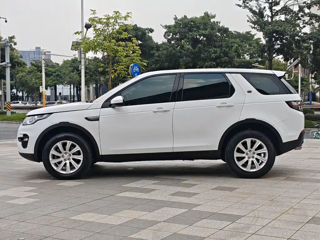 Land Rover Discovery Sport — миниатюра 21