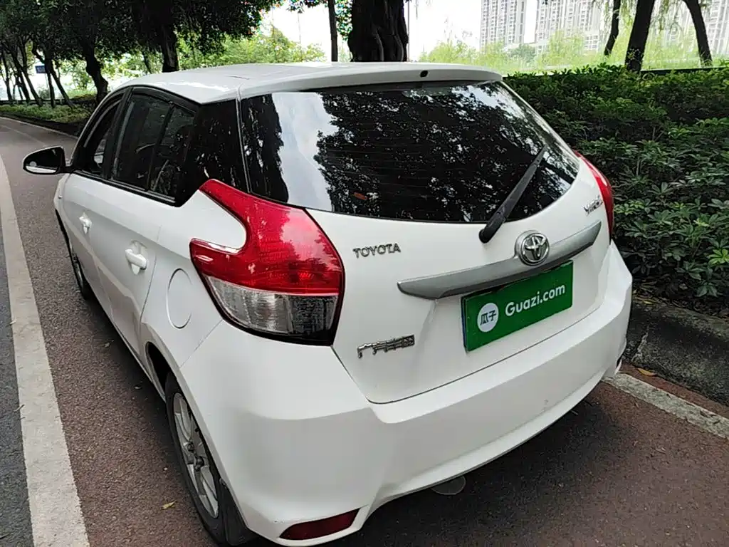 Toyota Yaris L — миниатюра 5