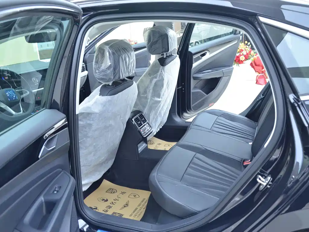 Volkswagen Passat 2026 380TSI
