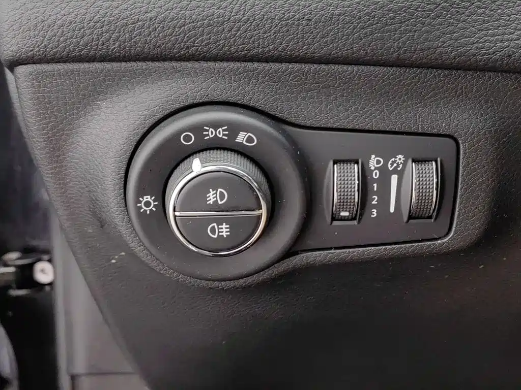 Jeep Compass — миниатюра 21