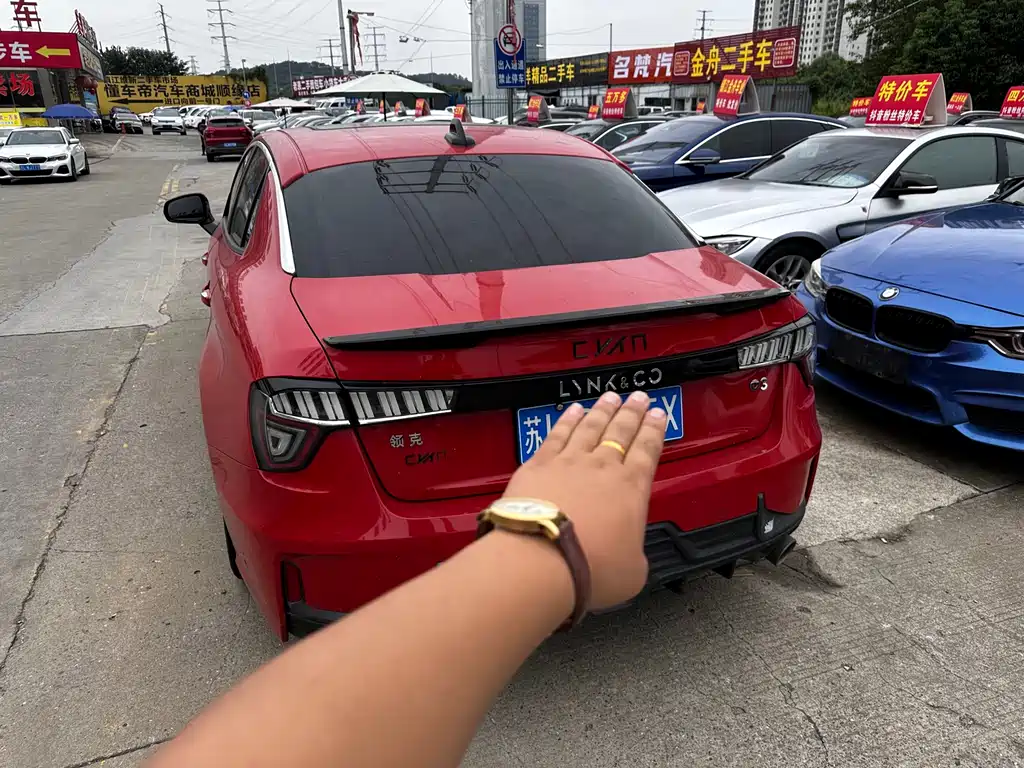 Lynk & Co 03 — миниатюра 5
