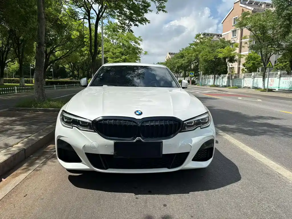 BMW 3 Series 2021
