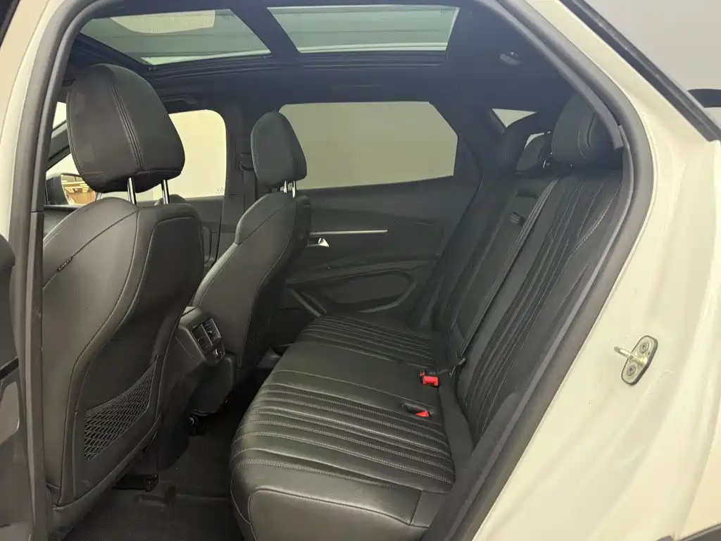 Peugeot 4008 — миниатюра 7