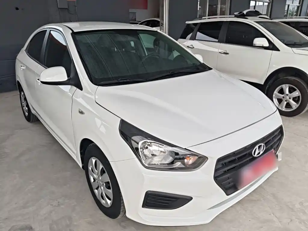 Hyundai Verna — миниатюра 4