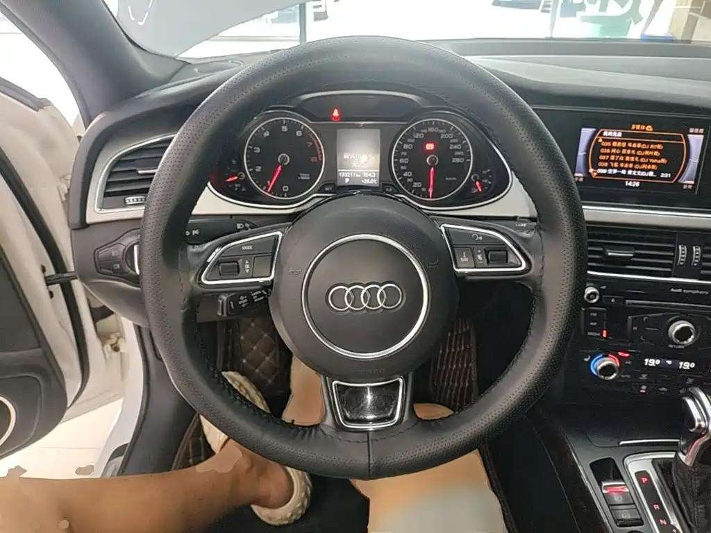 Audi A4L — миниатюра 11