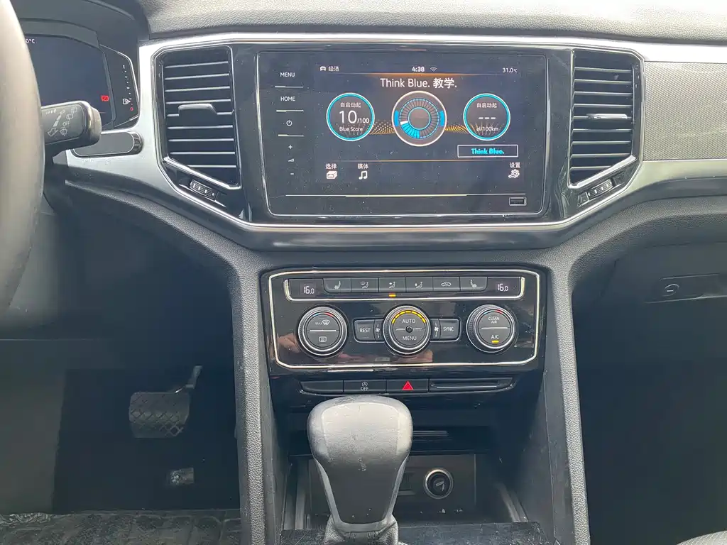 Volkswagen Teramont — миниатюра 15