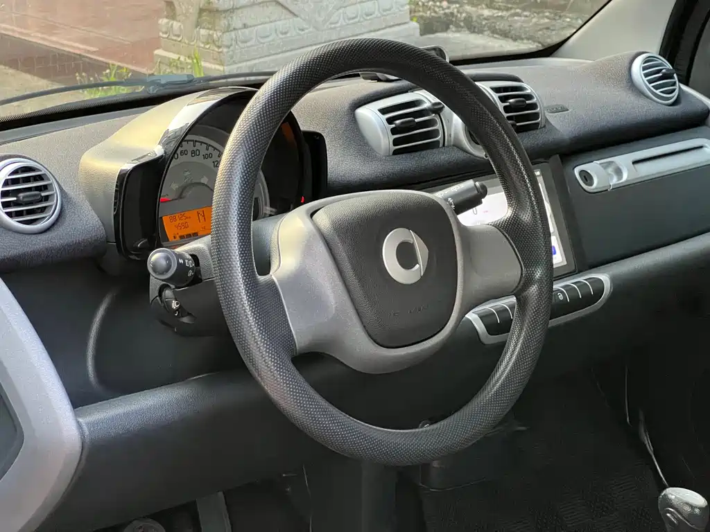 smart Smart Fortwo — миниатюра 4
