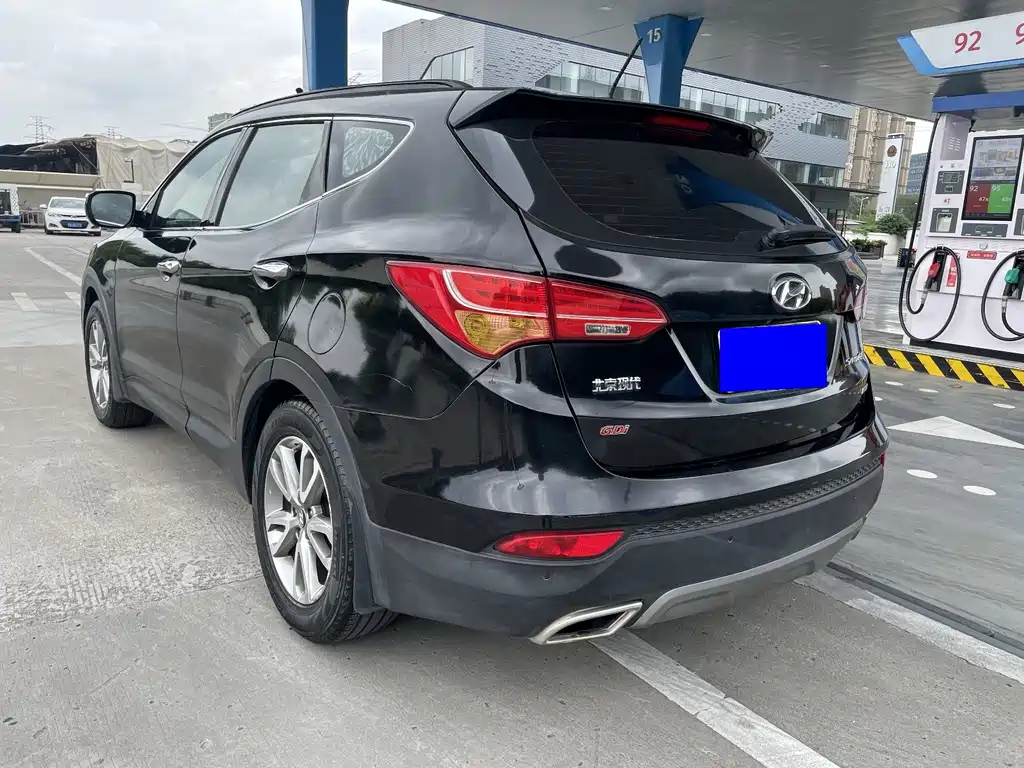 Hyundai Santa Fe — миниатюра 8