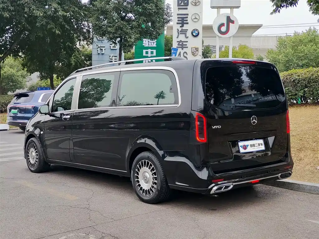 MERCEDES-BENZ VITO