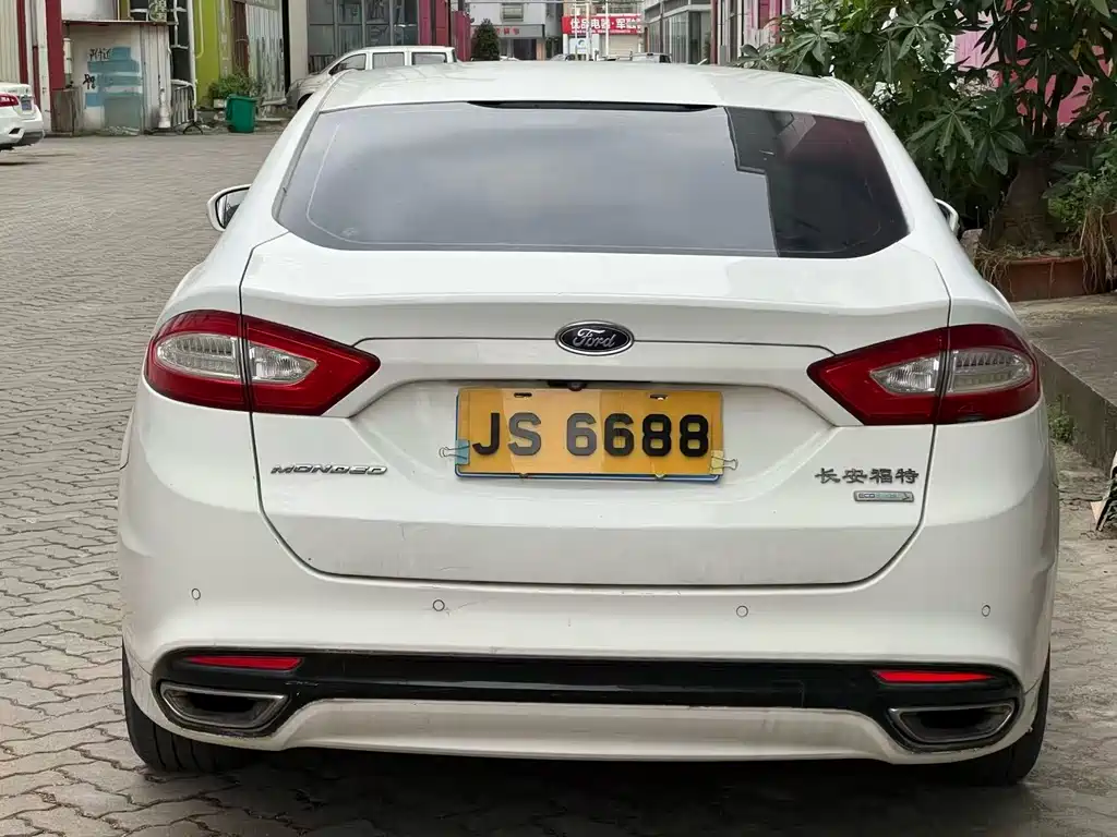 Ford Mondeo — миниатюра 11