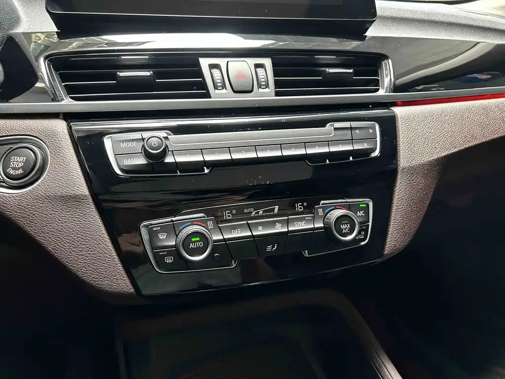 BMW X1 — миниатюра 17