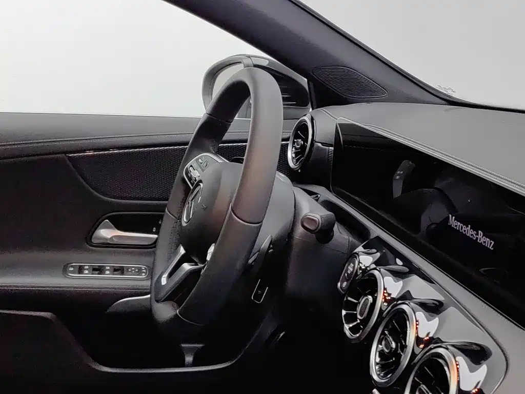 Mercedes-Benz A-Class — миниатюра 22