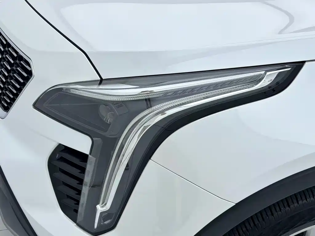 Cadillac XT4 — миниатюра 11
