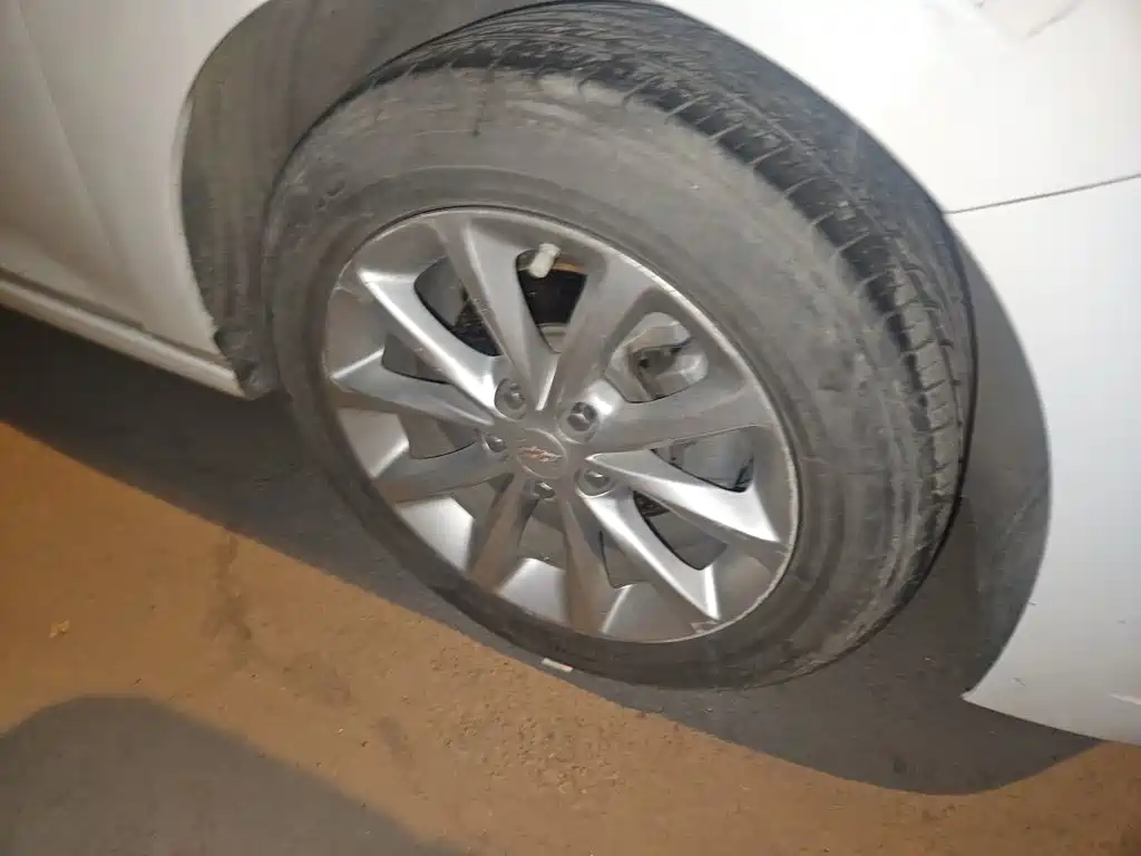 Chevrolet Cruze — миниатюра 24