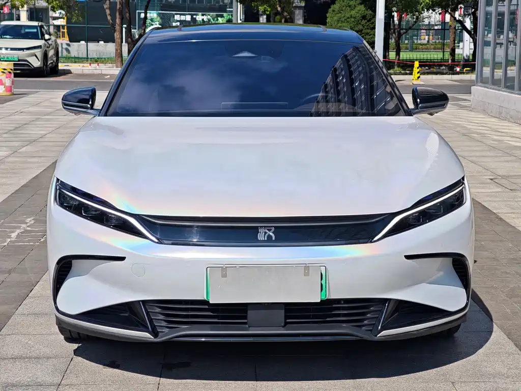 BYD Han — миниатюра 2
