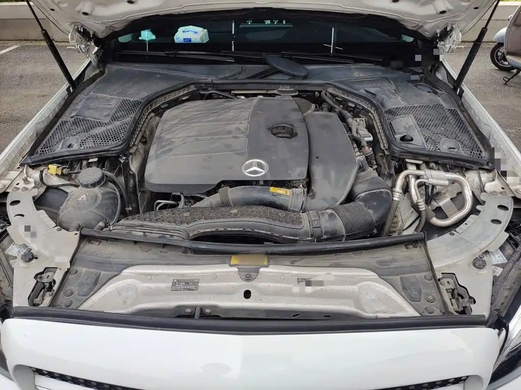 Mercedes-Benz C-Class — миниатюра 11