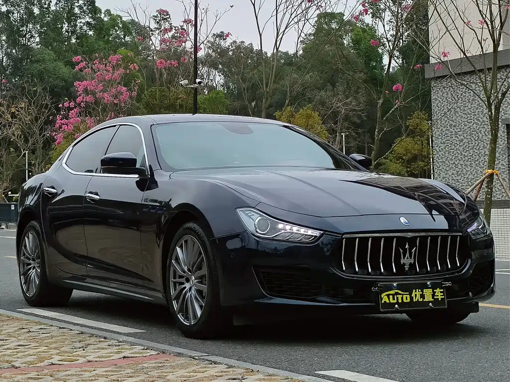 MASERATI GHIBLI