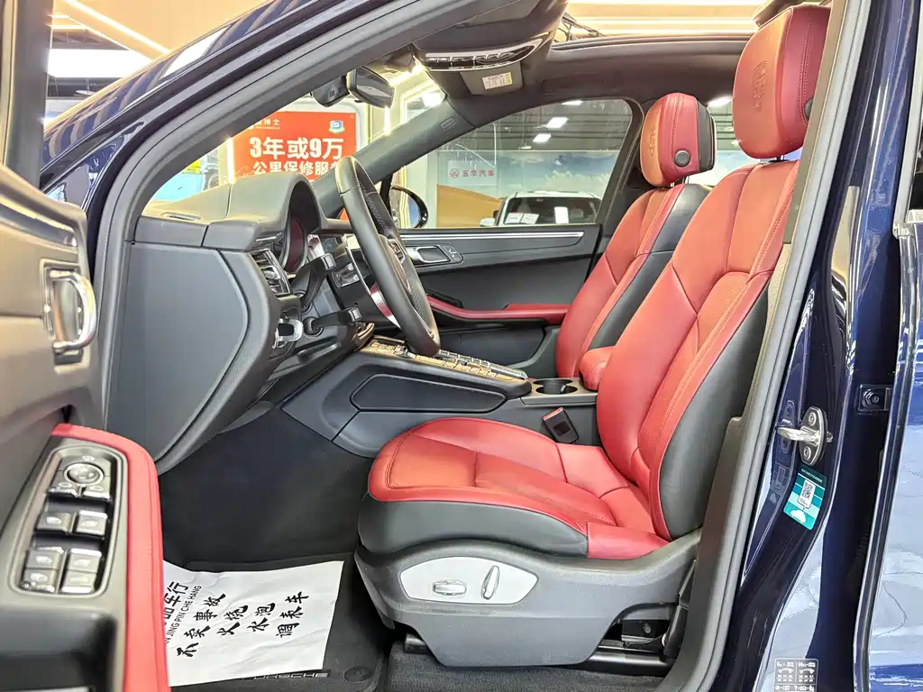 Porsche Macan — миниатюра 9