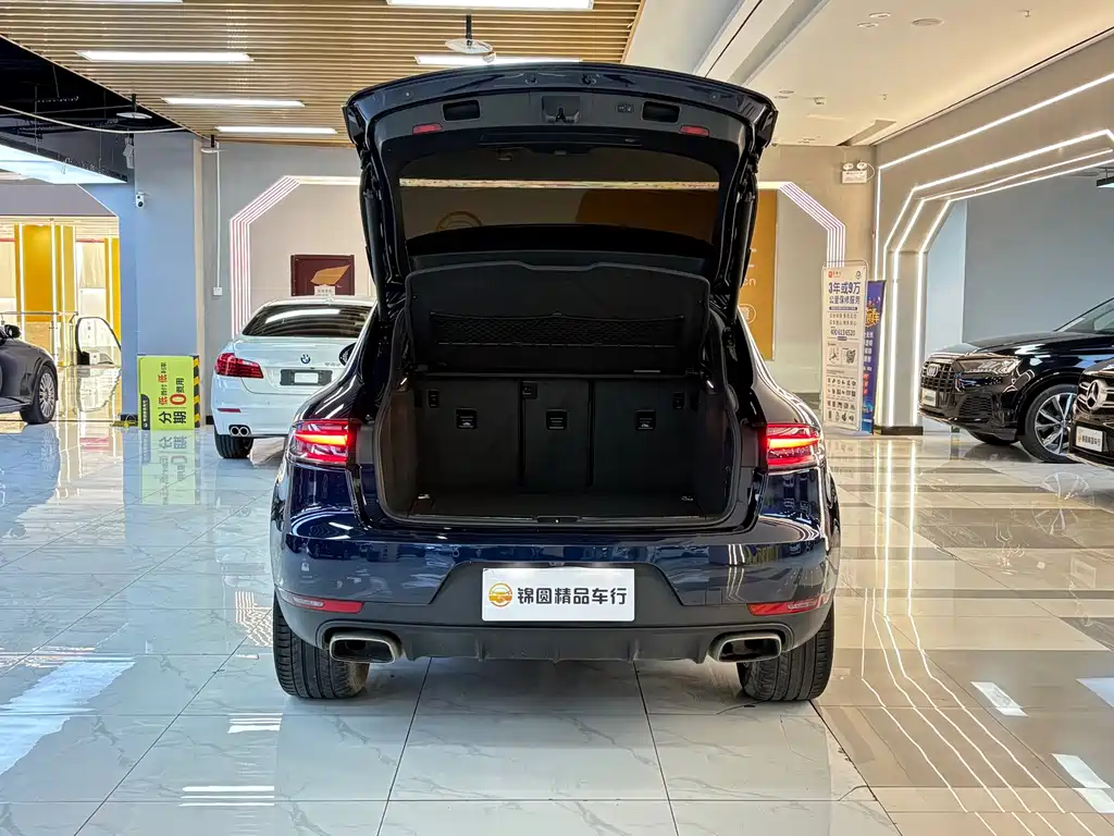 Porsche Macan — миниатюра 18