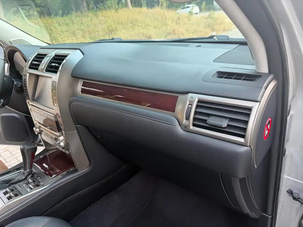 Lexus GX — миниатюра 21